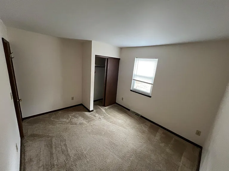 75 Elsmere Ave #2 — Photo 8