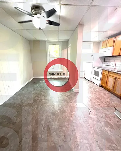 449 E High St #2R Photo 1
