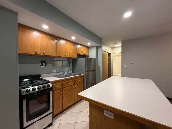 405 10th Ave N #203, South Saint Paul, MN 55075