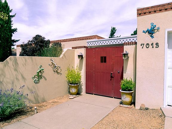 4th image of 7013 Arroyo Del Oso Ave NE