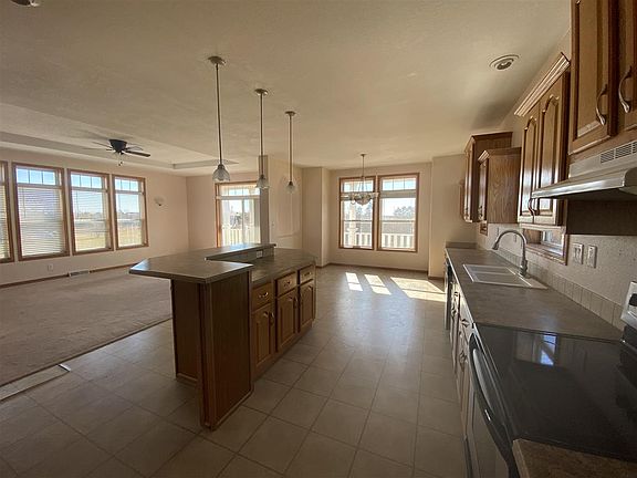 5th image of 6621 Tuttle Creek Blvd