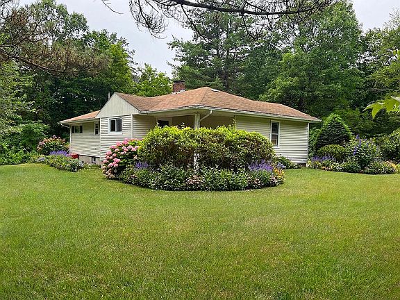 2nd image of 31 Leland Rd