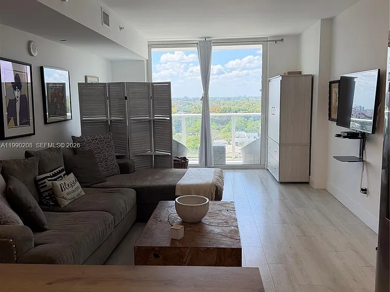 4250 NE Biscayne Blvd #1115 — Photo 5