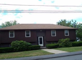 5 Whitney St APT 4, Milford, MA 01757