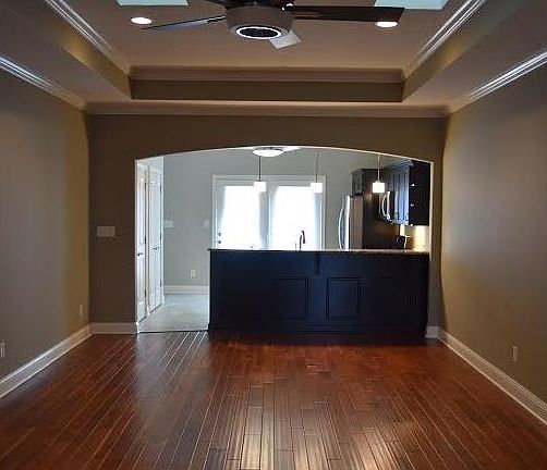 2nd image of 5405 Buckingham Ln