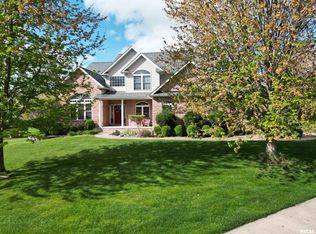 5804 W Chadworth Ct, Peoria, IL 61615
