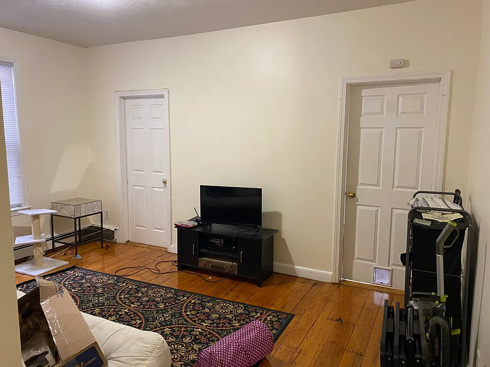 115 Hampshire St #1