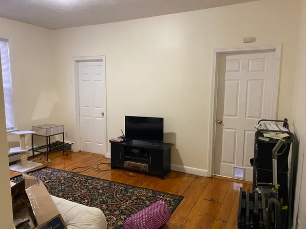 115 Hampshire St #1, Cambridge, MA 02139