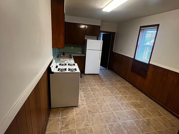 4th image of 325 National Ave NW #3
