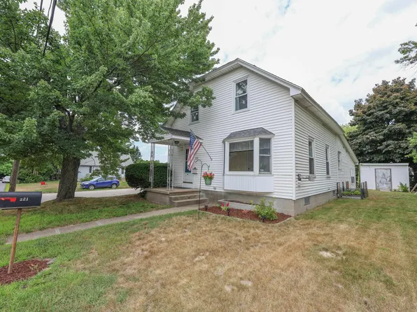 221 Waverly Street, Manchester, NH 03109