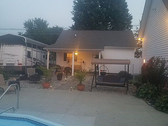 4th image of 20 Oak Shadow Ln