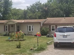 201 E 10th St, Strong city, KS 66869
