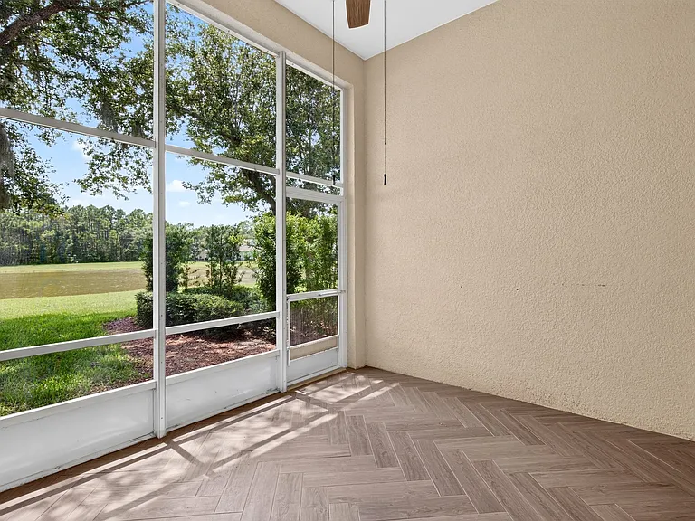 166 Sedona Cir — Photo 38