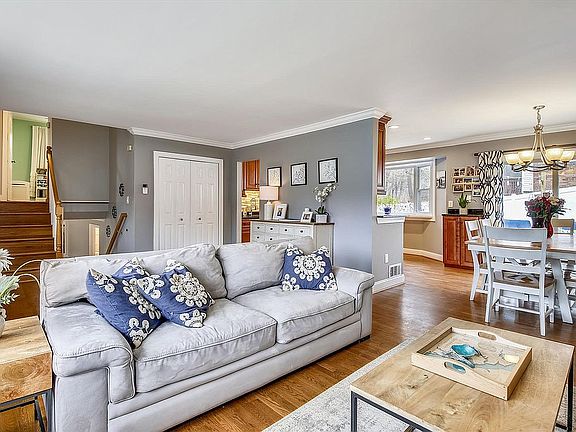 5th image of 6751 Fern Ln