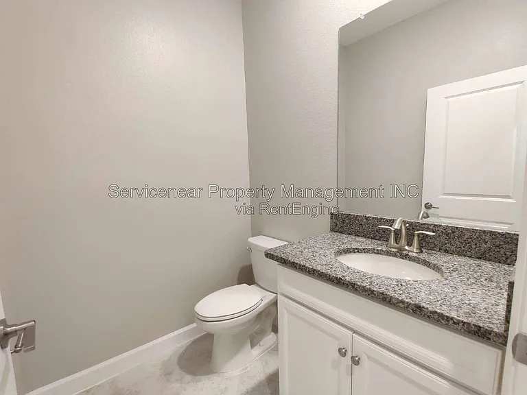 1618 Roseville St — Photo 18