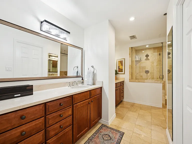 5909 Luther Ln #800 — Photo 22