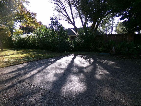 4th image of 3305 Shady Cove St