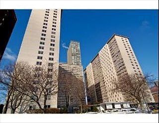 5th image of 3950 N Lake Shore Dr APT 924D