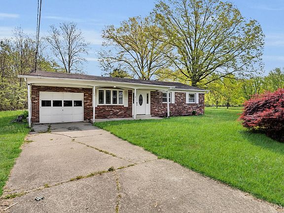 4th image of 4488 Glenwillow Dr