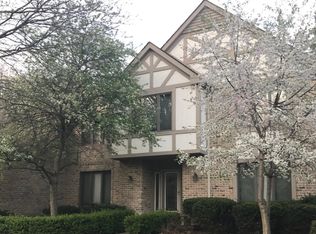 17114 Willow Wood Dr, Strongsville, OH