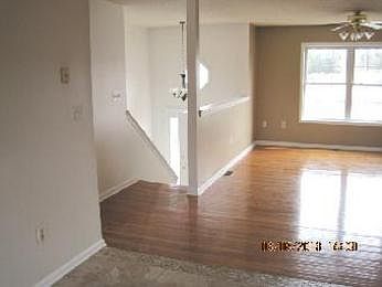 5th image of 26 Idyllwood Dr
