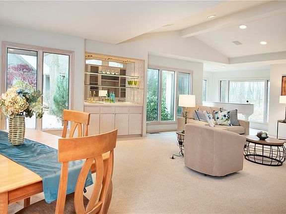 4th image of 8772 Gatewood Dr