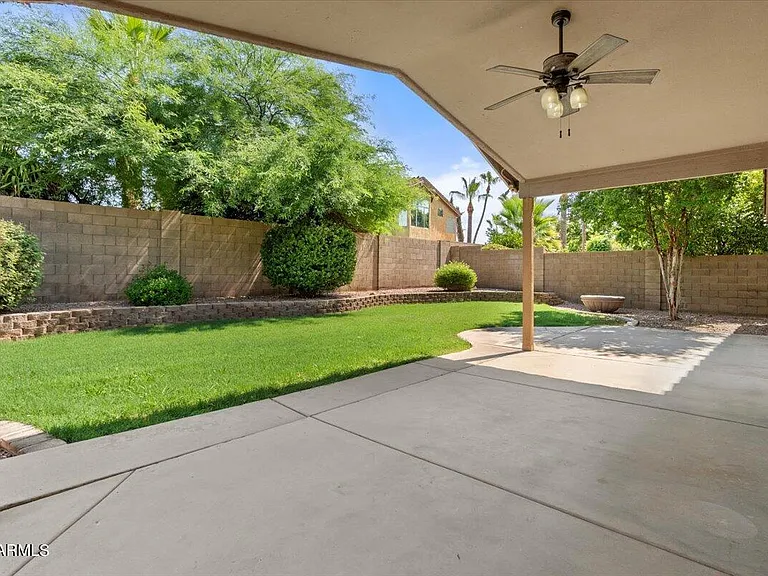 312 E Mesquite St — Photo 24