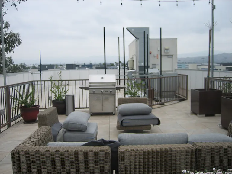 ROOF TOP PATIO