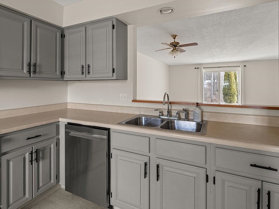 60 Brickyard Road UNIT 21, Essex Junction, VT 05452 Zillow