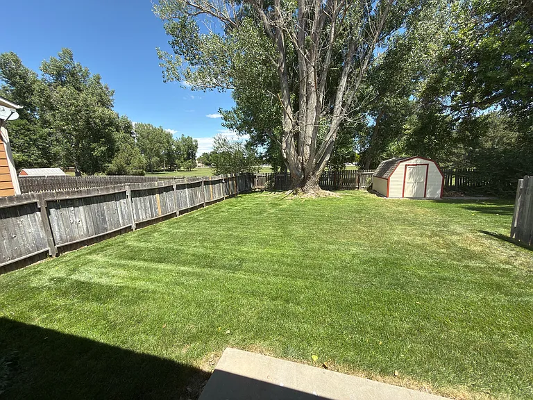 2718 Sagebrush Dr — Photo 3