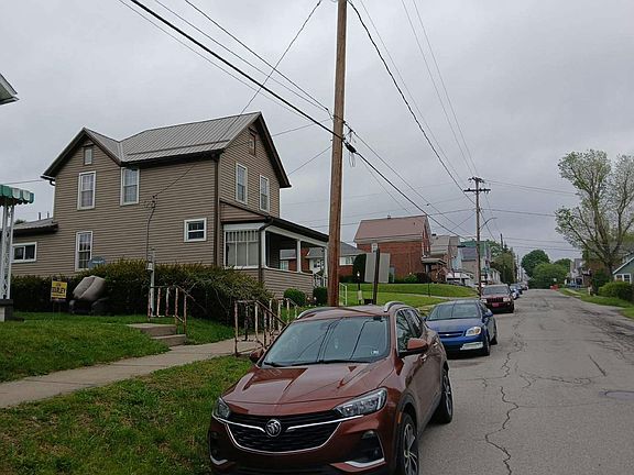 5th image of 137 Cherry St