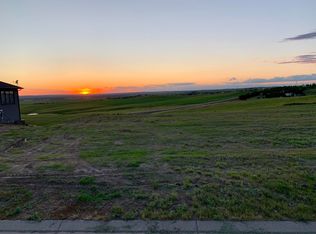 5926 Crested Butte Rd, Bismarck, ND 58503