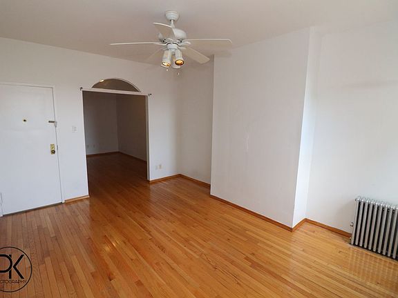 2nd image of 317 Eckford St APT 4R