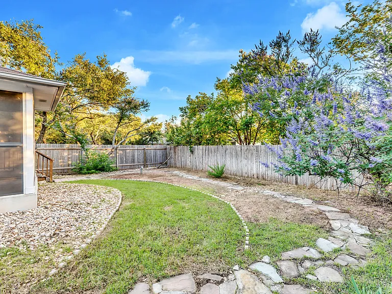 3438 Flowstone Ln — Photo 38