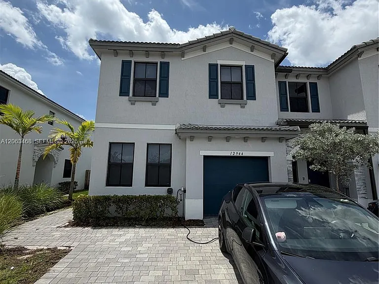 12944 SW 286th Ter #12944 — Photo 3