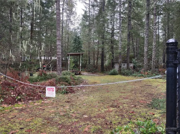 20 N White Way Lane, Hoodsport, WA 98548