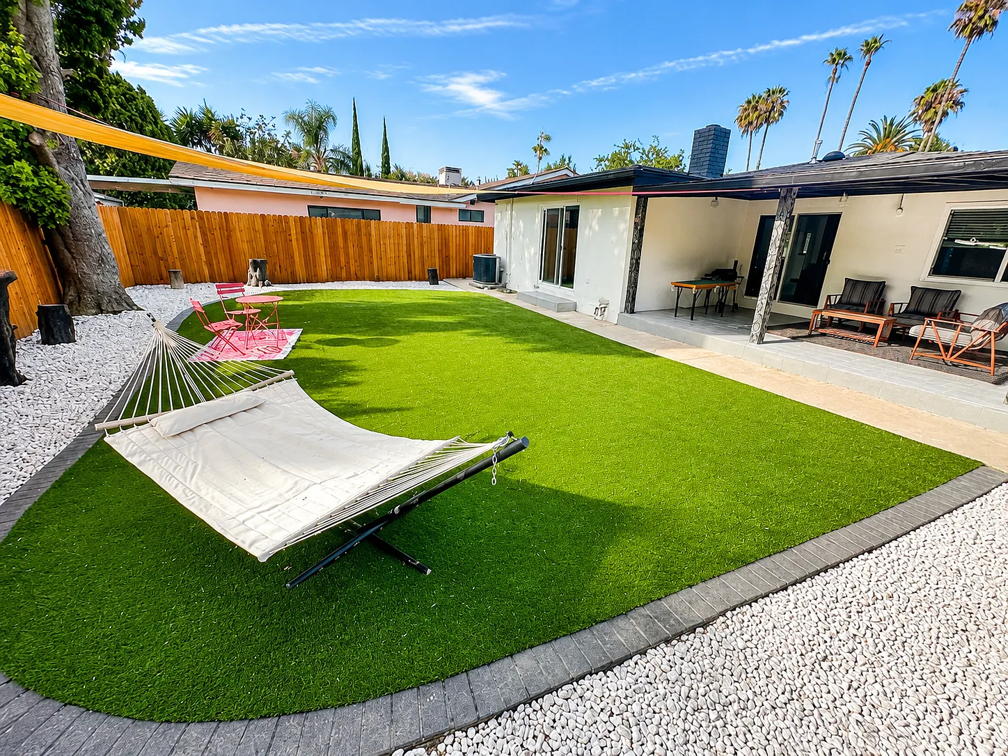 4 bed, 1800 sqft, $8,000 — Photo 1