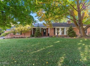 2010 Summitview Ave, Yakima, WA