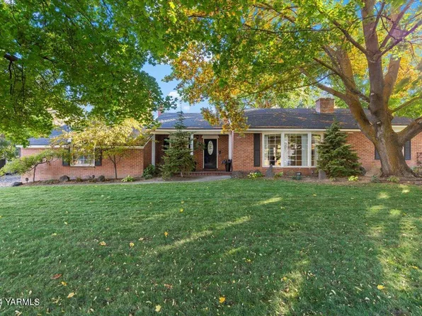 2010 Summitview Ave, Yakima, WA 98902