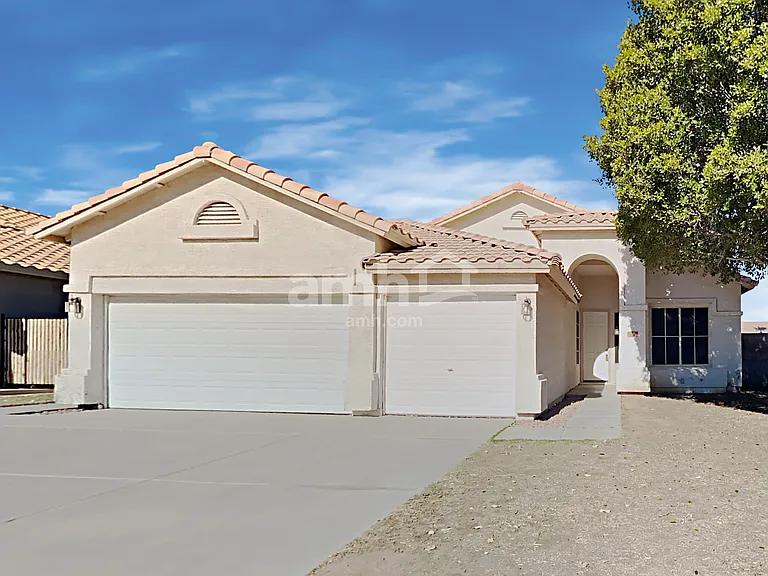15810 W Durango St — Photo 1