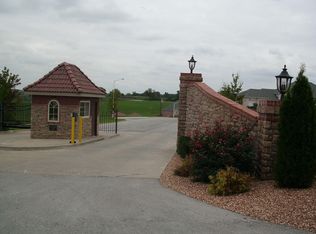 908 W Scarlino Ct, Nixa, MO 65714
