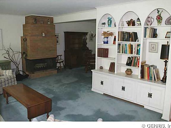 3rd image of 141 Butler Dr