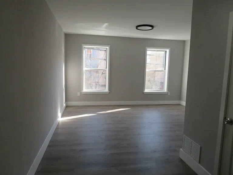 1512 N 4th St — Photo 12