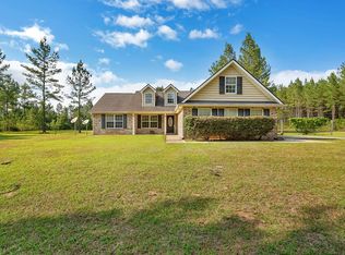 35 Deal St, Ludowici, GA 31316
