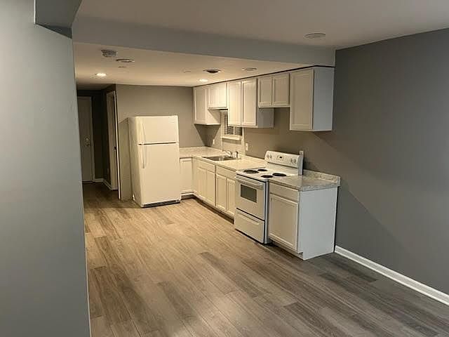 1st image of 26040 Clancy St