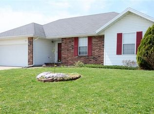 583 S Bradford Ave, Nixa, MO 65714