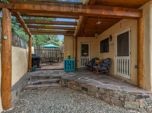 810 1/2 Abeyta St, Santa Fe, NM 87505