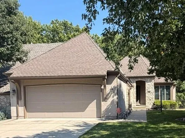 12805 Cedar St, Leawood, KS 66209