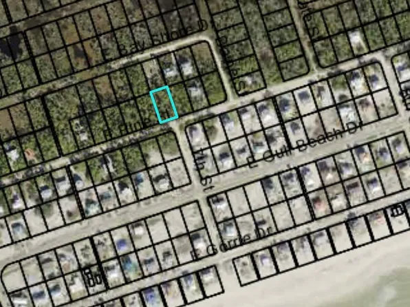 697 E Pine Ave, Eastpoint, FL 32328