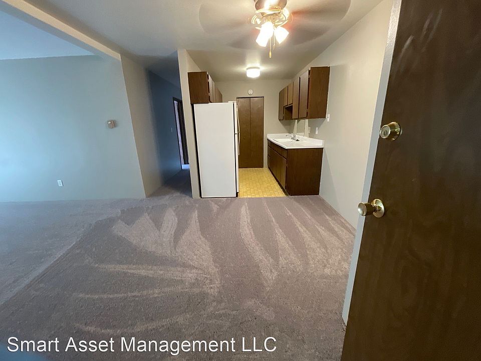 W208 N16586 Center St. Apartment Rentals Jackson, WI Zillow